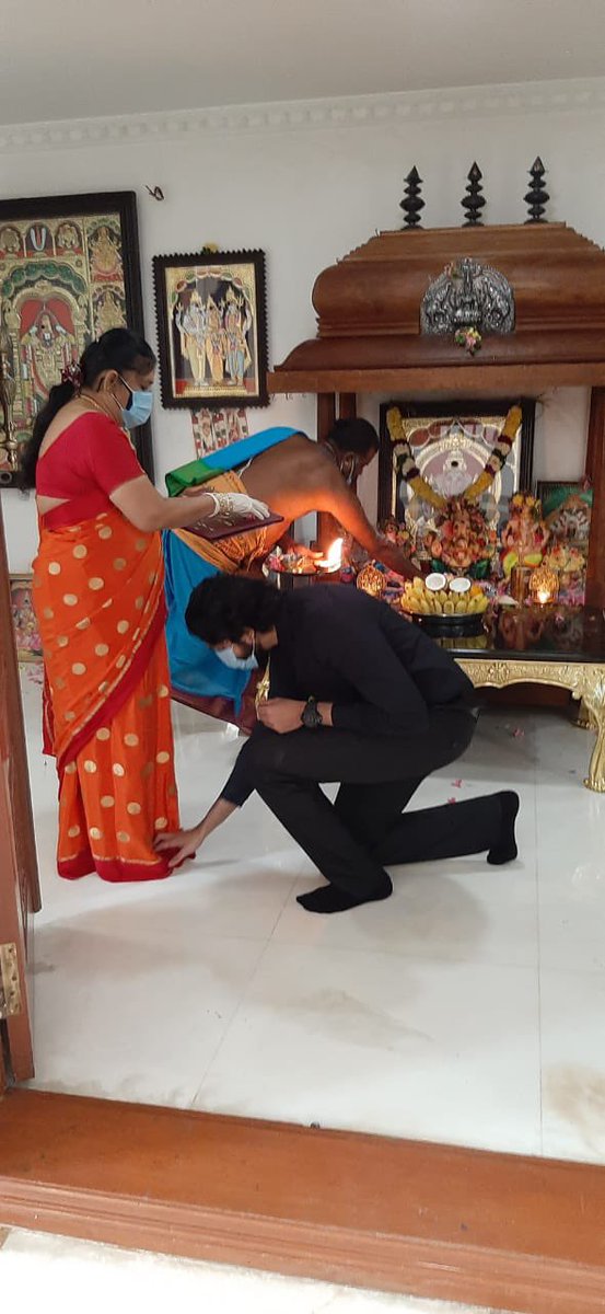 SALEMSHARAVANAN's tweet photo. Gokul Krishnan Sharavanan Shanmugasundaram, LL.B (HONS), LL.M. Takes charge as the Executive Director of #KVSTAR on the auspicious day of #Thaipusam. God bless. 💐 #SKGV #VinayakaMissions https://t.co/LxdHC2ZphZ