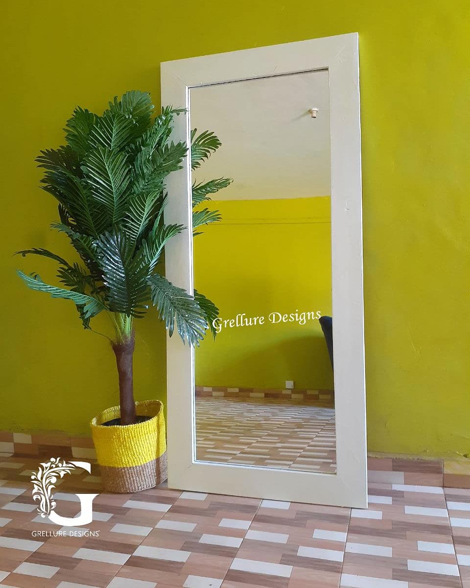 grellure's tweet photo. Chilling under the shade of the Big fat flowerpot 🌺🌻 
.
Brilliant white frame mirror
Dimensions  60 inches height by 24' inches width
Ksh 6,500
Dimensions: 62' inches height by 28' inches width
Ksh 7500

Artificial plant: 56' inches height
Ksh 4,500
Basket Ksh 850

#tree #house https://t.co/2ZF8Op3f0P