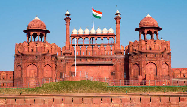 Red fort was built by Mughals, and that's Why Only, it was under government, but Modiji has already sold it.

Then how #LalQuilaHamaraHai?