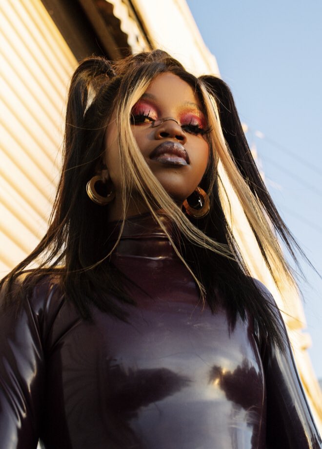 Every time I feel overwhelmed by mental problems this album always get played on repeat her light vibrant sound pulls me out of any state of negativity and honestly never been so excited for a project as I am for Vol 3 if it’s better than this she gon be getting a certain score..