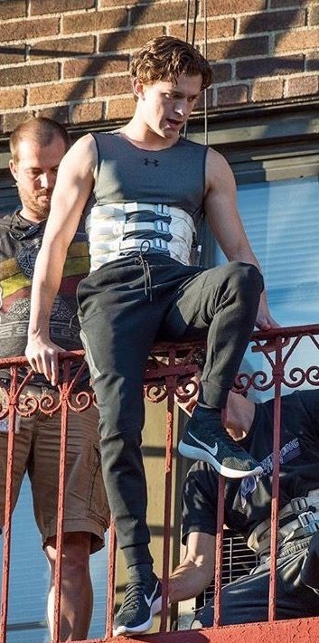 tom holland wearing a s̶a̶f̶e̶t̶y̶ harness: the series(because there's just something about it )