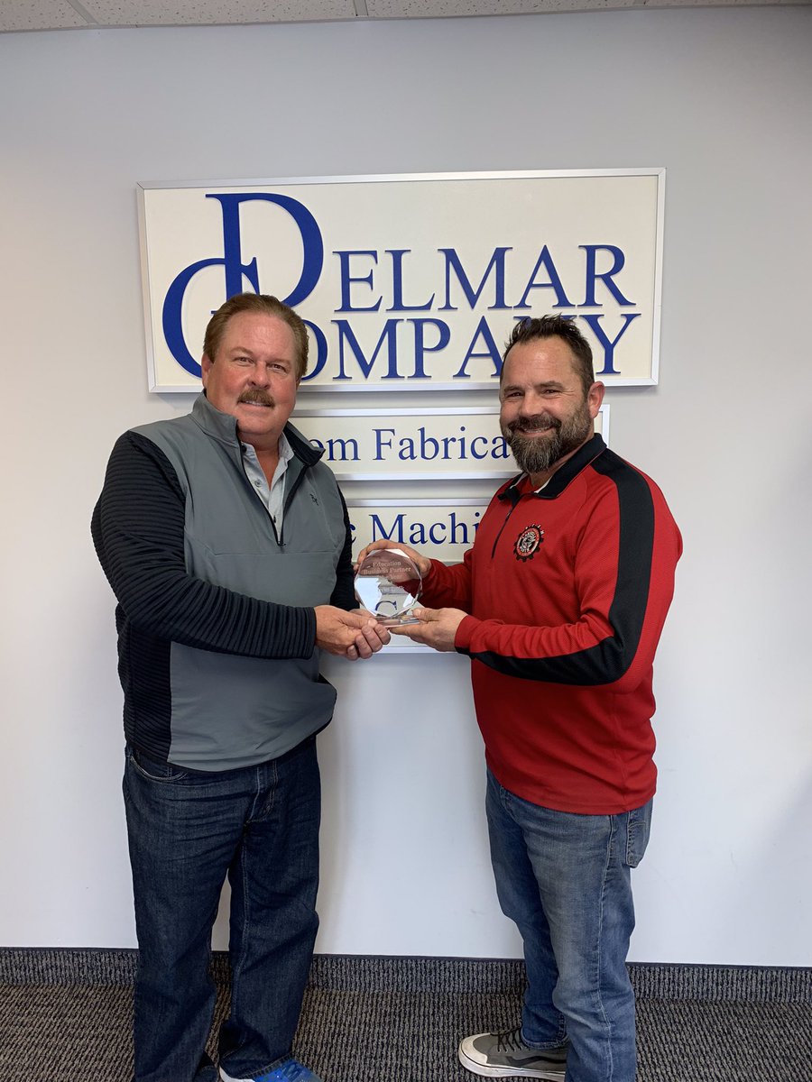 baas_kevin's tweet photo. Great day today awarding Kevin Delk with the educational business partner of the year award https://t.co/zb5qIEtYPZ