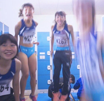 Chisa22855090's tweet photo. 某陸上部の合宿中の貴重な動画getしました！
・お○ろの動画10分、
・お着○え動画7分
・ト○レの動画５分
���合計3本セットです！

欲しい人はフォロRTで1人づつ送ります https://t.co/wsFjv5XGNV