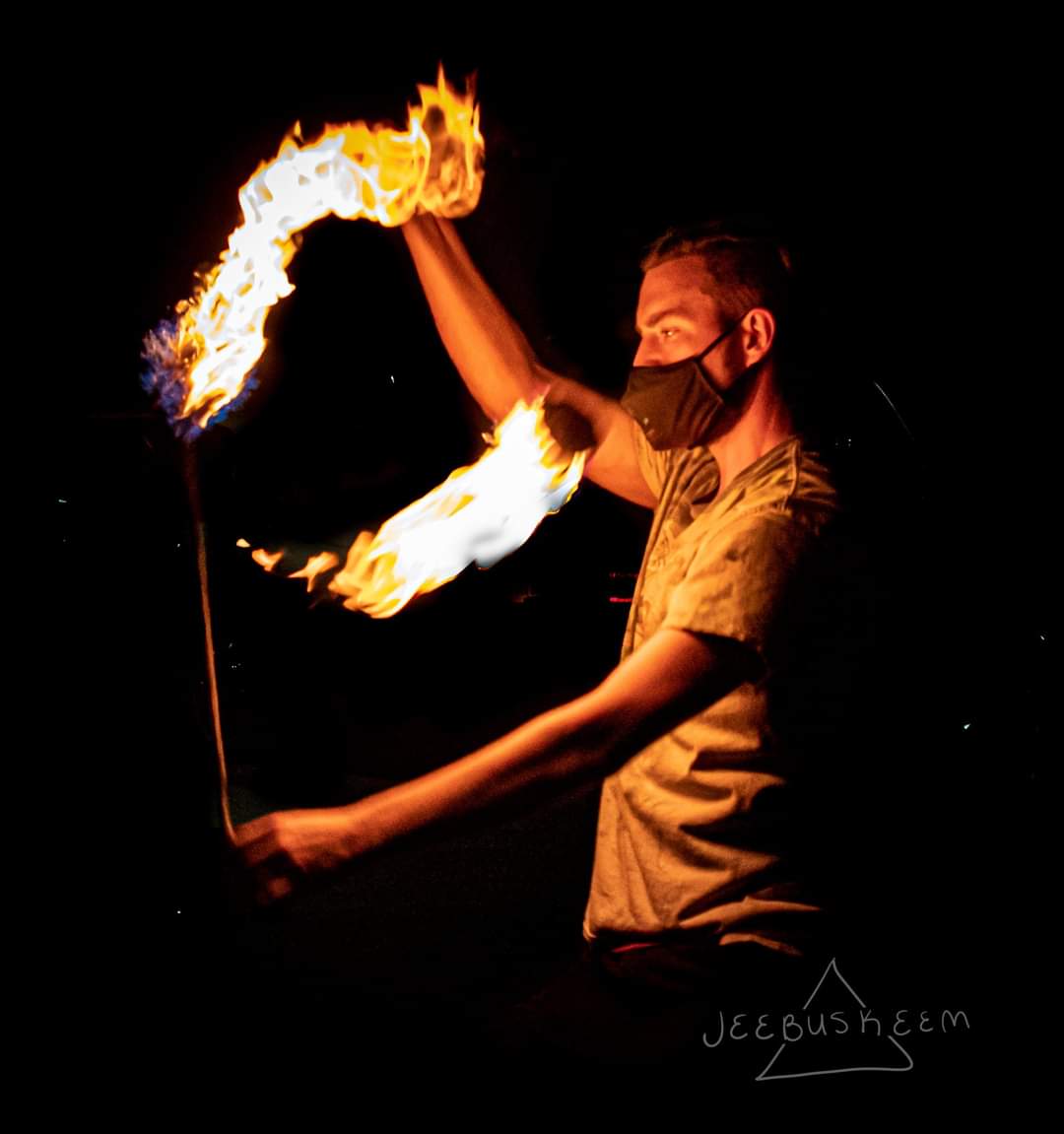 iappreci8urbutt's tweet photo. More pics from Saturday π₯πβ¨πΈ #cannonrebelt7i #forephotography #firepoi #flowarts #flowtography https://t.co/23WrphPLM9