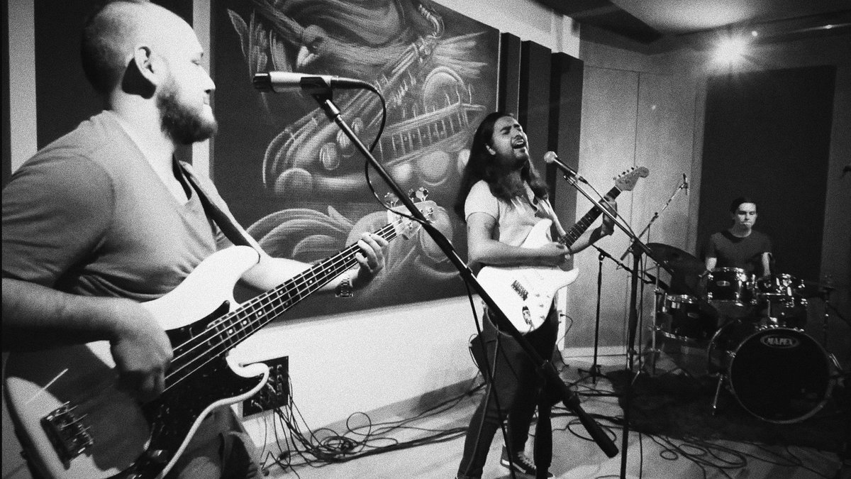 ❤❤Amigos! Ya está nuestra nueva sesión en YouTube con Resonancia Live. Síganlos en Instagram ❤❤

youtu.be/FSEdtwvOVpo