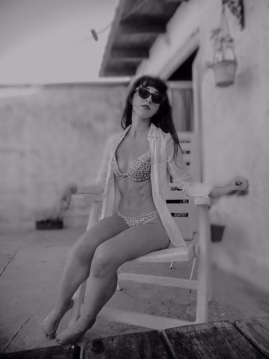 MacarenaLaura7's tweet photo. 🌊🌺ʟᴇɪ ɴᴏɴ ᴇ̀ ᴀʀᴛᴇ ᴘᴇʀ ɪʟ sᴜᴏ ᴀsᴘᴇᴛᴛᴏ﹐ ᴍᴀ ᴘᴇʀ ᴄɪᴏ̀ ᴄʜᴇ ᴘᴏʀᴛᴀ ɴᴇʟʟᴀ sᴜᴀ ᴀɴɪᴍᴀ🌺🌊 https://t.co/wou5UHyw49