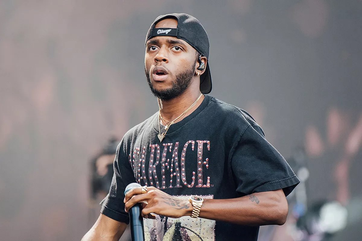  @champaignevon - 6LACK: Chill asf ,bothers no one,talks in chat as much as 6Lack drops music