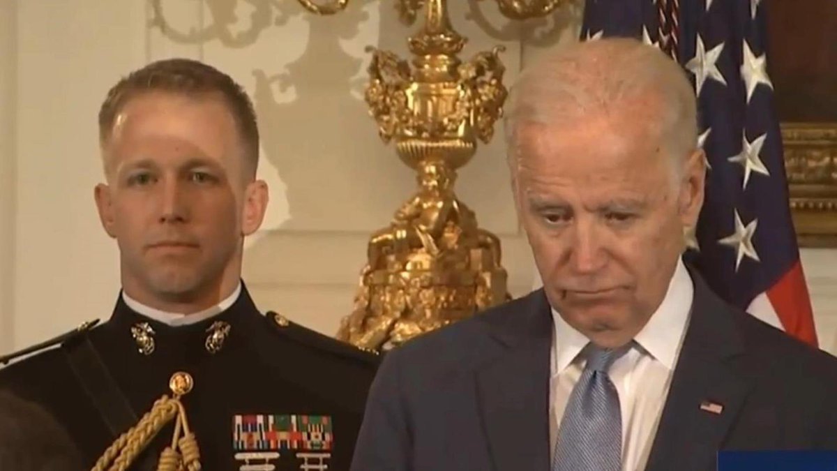 にだいめ太郎 バイデン4年間での変化 こめかみ左側2つのシミ ほくろ が無くなった 増毛 左17年 右21年