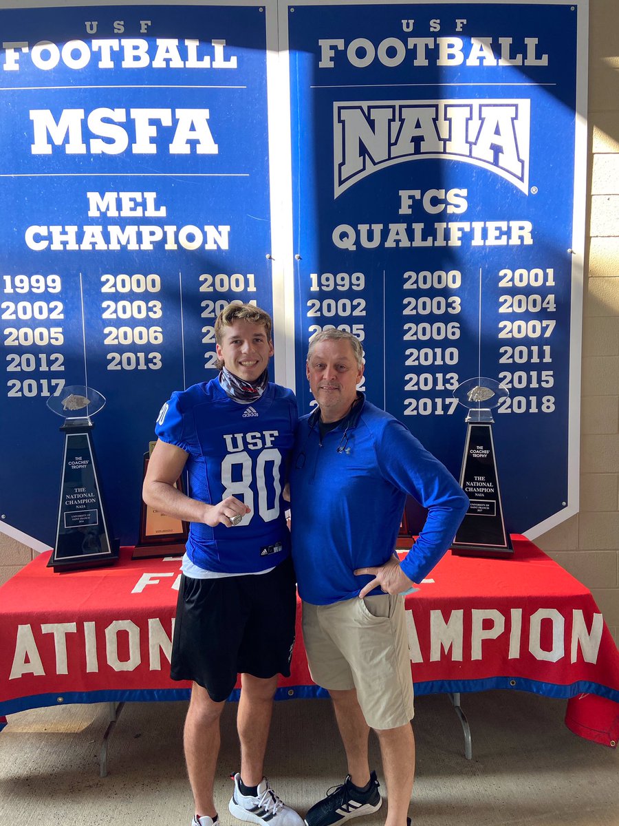 ReidSchepers's tweet photo. I am proud to announce that I am committing to further my education while also continuing to play football at the University of St. Francis, a huge thank you to Westfield for building me into the athlete I am and another thank you to @USF_Football and @CoachMillerUSF 🔵⚪️ https://t.co/TNLUFTwIoD