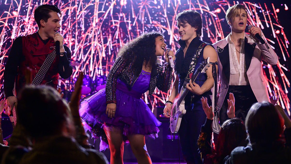 jatplovesyou's tweet image. they love you so much💜💜