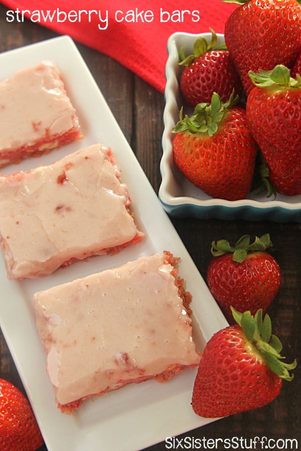 SixSistersStuff's tweet photo. These Strawberry Cake Bars are so easy to make and full of amazing flavor.
https://t.co/Gza44Lbceq
#sixsistersstuff #strawberry #cakebars #valentinesday #valentinesdessert #dessert https://t.co/HjcMwpU6t0