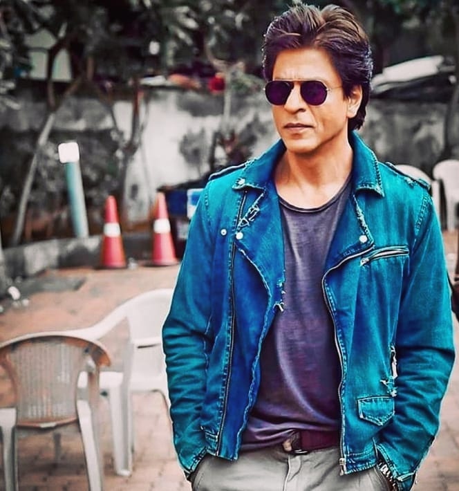 𝐀 𝐓𝐡𝐫𝐞𝐚𝐝  { 𝑺𝒏𝒐𝒘𝒃𝒂𝒍𝒍 }  @iamsrk