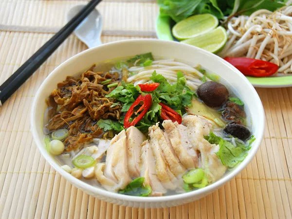 AsiaLotusTours's tweet photo. Are you a Vietnamese Pho fanatic? 🤔
Then these Vietnamese noodle soup are for you🤩!

#WhynotVietNam
#asialotustours
#FightingCovid
#Vietnamtourism
#noodles 
#Vietnamesecuisine https://t.co/DfrdhmygHb