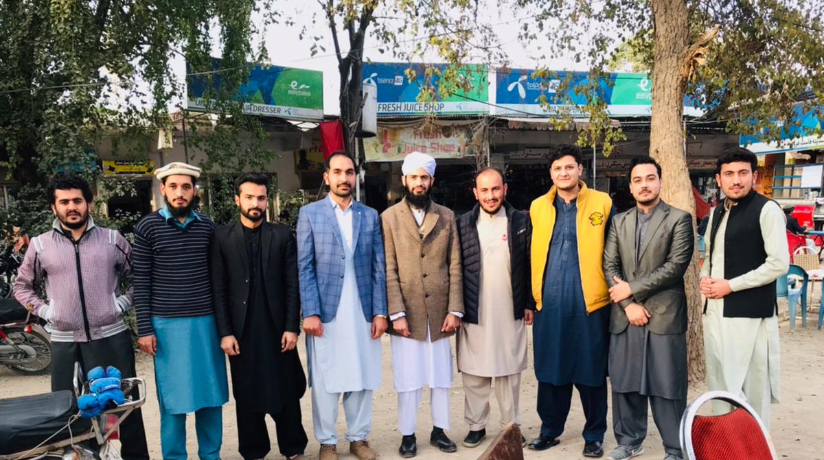 BloodChainPK's tweet photo. A short meeting was arranged among the blood activists from Peshawar. Different questions on blood availability problems were debated and clarified.
  Some new plans were discussed.

   *Together we can*

#BloodChain
#BloodActivism https://t.co/a0dGfrlyYv
