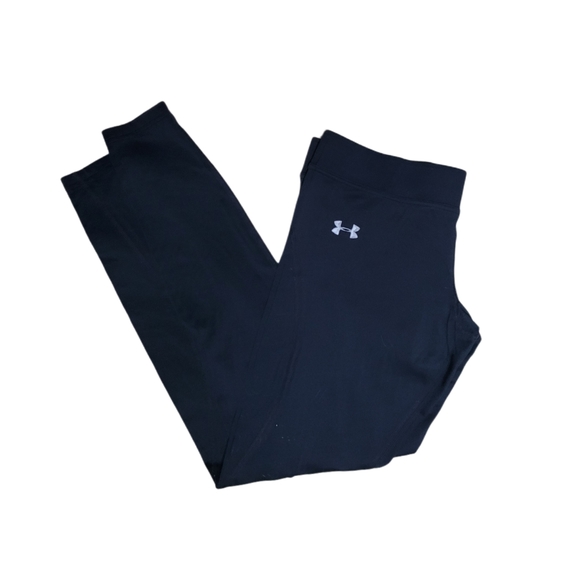 MelisaP25830952's tweet photo. So good I had to share! Check out all the items I'm loving on @Poshmarkapp from @ctinatrajano @Poshashley1 #poshmark #fashion #style #shopmycloset #axparis #underarmour #tommybahama: https://t.co/qTAHNWJ8l2 https://t.co/V5deAS6HkZ