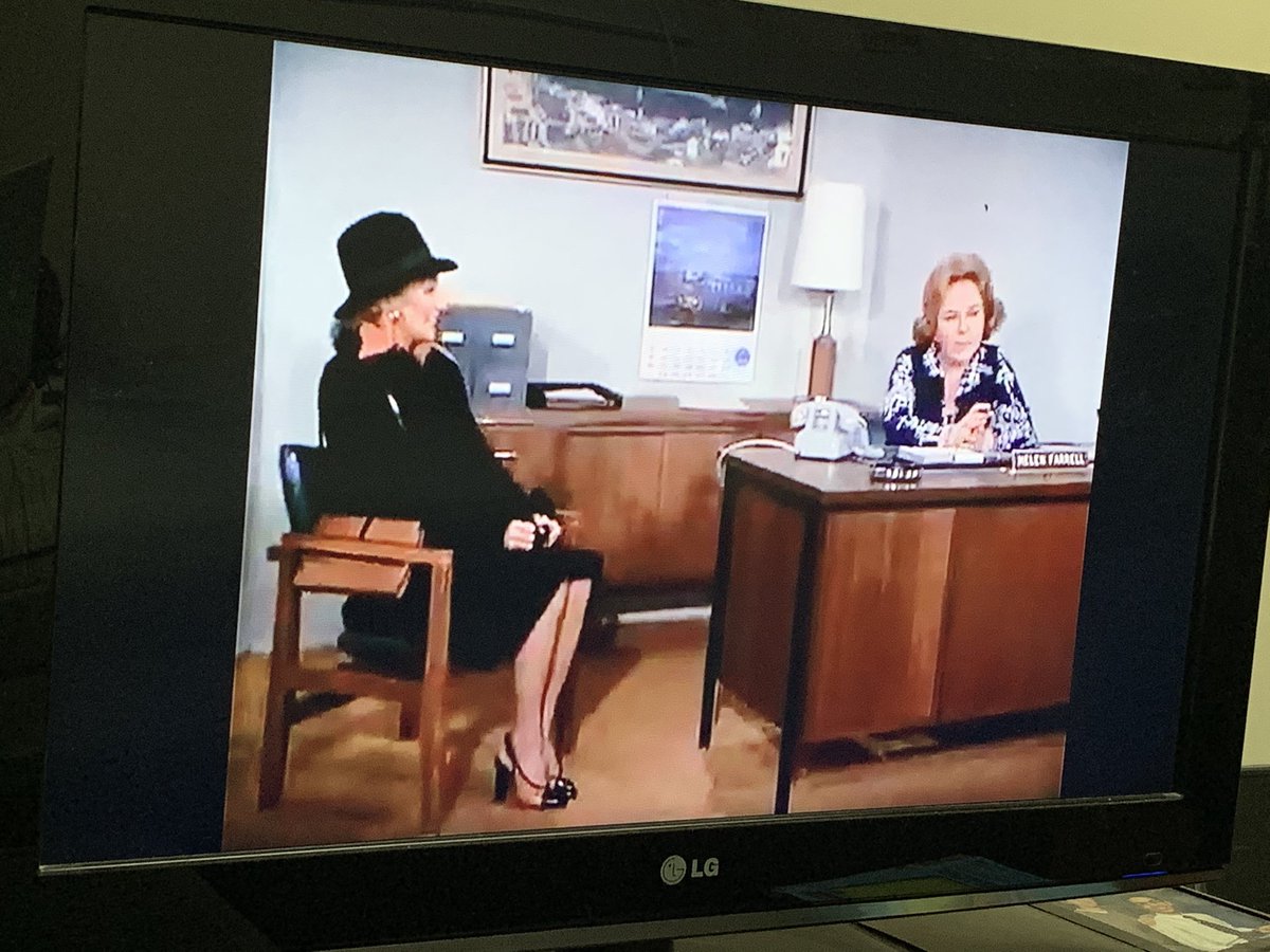 mchkzn's tweet photo. Two more all-time TV greats. Cloris Leachman and Doris Roberts. 

#ClorisLeachman #MaryTylerMooreShow #RIPCloris https://t.co/keB1ezTyDP