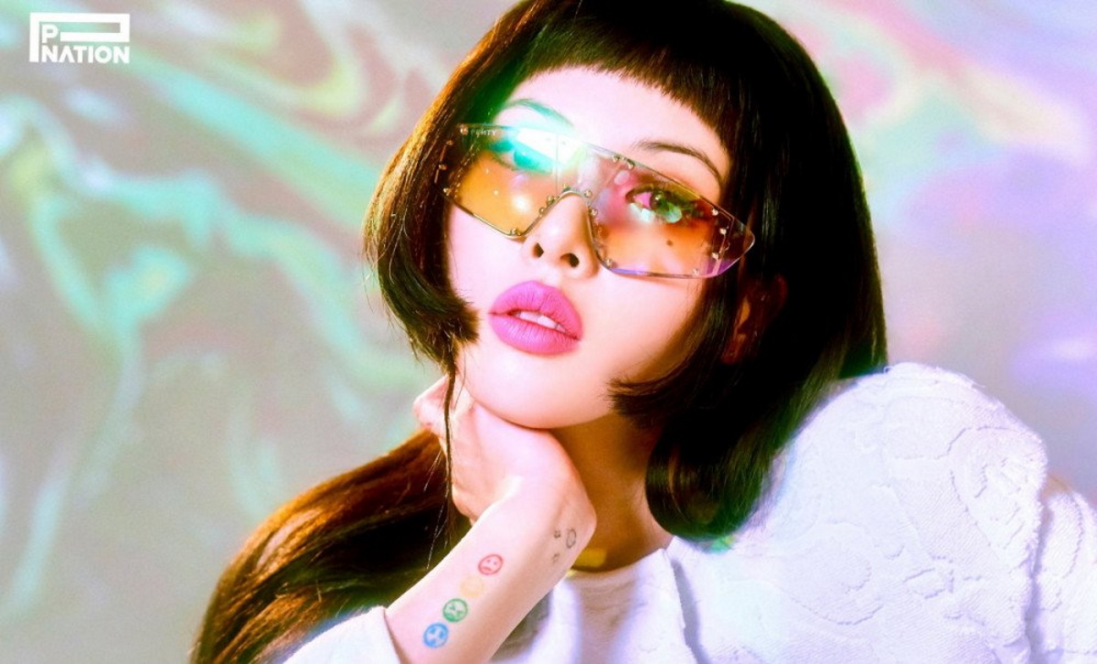 allkpop's tweet photo. HyunA talks about reason behind her weight loss &amp; 'I'm Not Cool' lyrics
https://t.co/x7Ug3AIpsu https://t.co/sEy8lVClpz