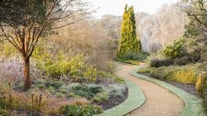 kfmradio's tweet image. Later on this morning we will be answering your winter and spring questions with Yvonne O’Connor on the 11 to two show. #greenroom @johnstownjim #theeleventotwoshow