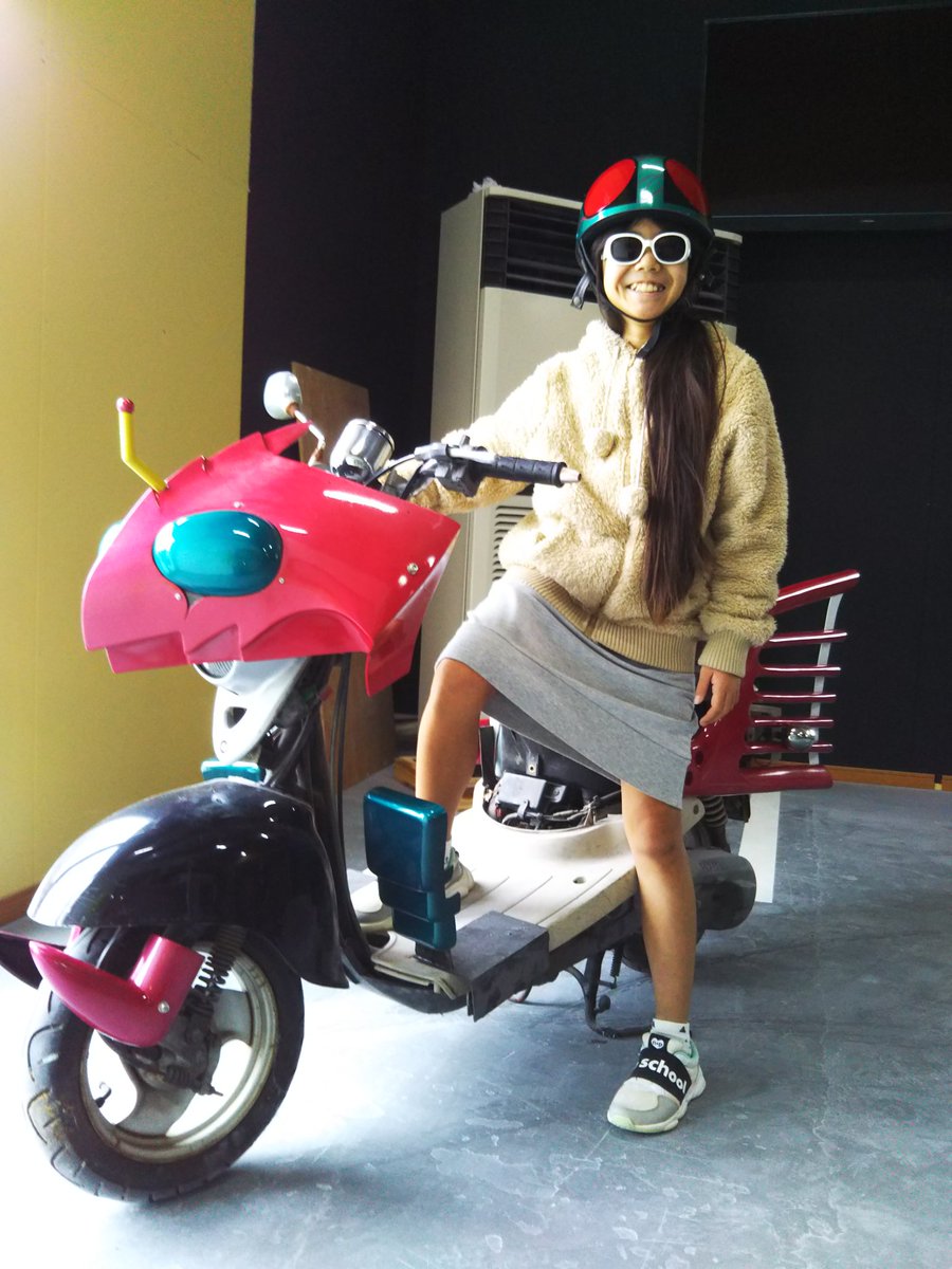 hidetaka0819's tweet photo. 名前 : ゆー
性別:女
年齢:
住み:愛知県名古屋
身長:145cm
バイク歴:未年
車種: #ビャングラー (#ビーノ/#Vino 改)
好き:バイク。イラスト。バスケ。
一言:身長小さいけど早く乗れるようになりたいです。
#バイク乗りとして軽く自己紹介
#バイク乗りと繋がりたい 
#バイク好きと繋がりたい https://t.co/AJzSRkIGaQ