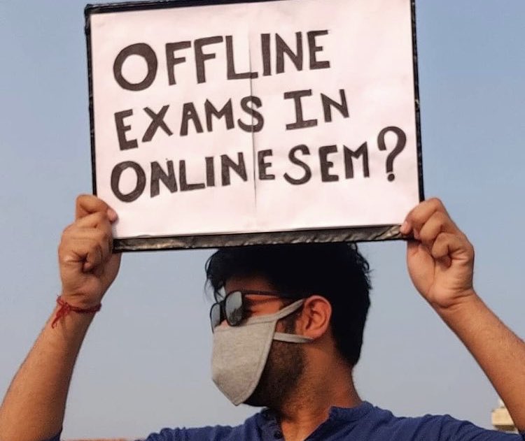 shashwatpatelj1's tweet image. Class online aur exam offline !
So unfair!!  
#aktuOnlineExam 
#OnlineExams 
#NoOfflineExam