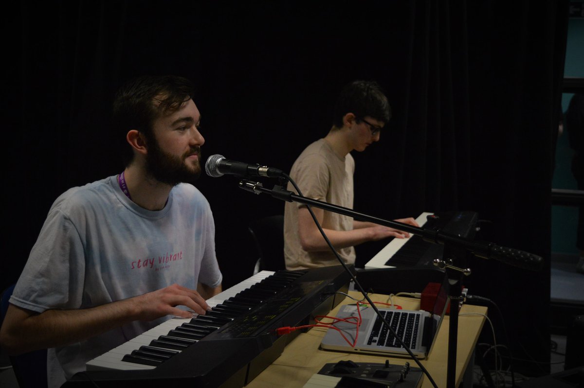 MaccCollegeNews's tweet photo. We can't wait to hear our talented music students performing in the college again *hopefully* soon !🎵 🎤 

Here are some photos from their assessment back in December!👇 

#Music #Students #Macclesfield #Performance 
https://t.co/bTaV2fxoGO https://t.co/oUcINaMqY6
