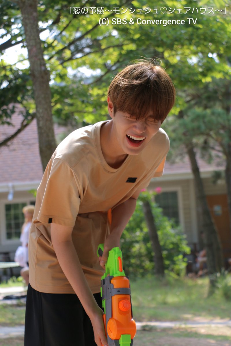 MonchouchouJp's tweet image. 「恋の予感～モンシュシュ♡シェアハウス～」

今日はデフィ君の誕生日！🥰🎉
おめでとうございます！🥳💖

#AB6IX #イ・デフィ #デフィ #이대휘 #ABNEW
#휘휘_이대휘_생일축하한대휘
#Happy21Daehwi