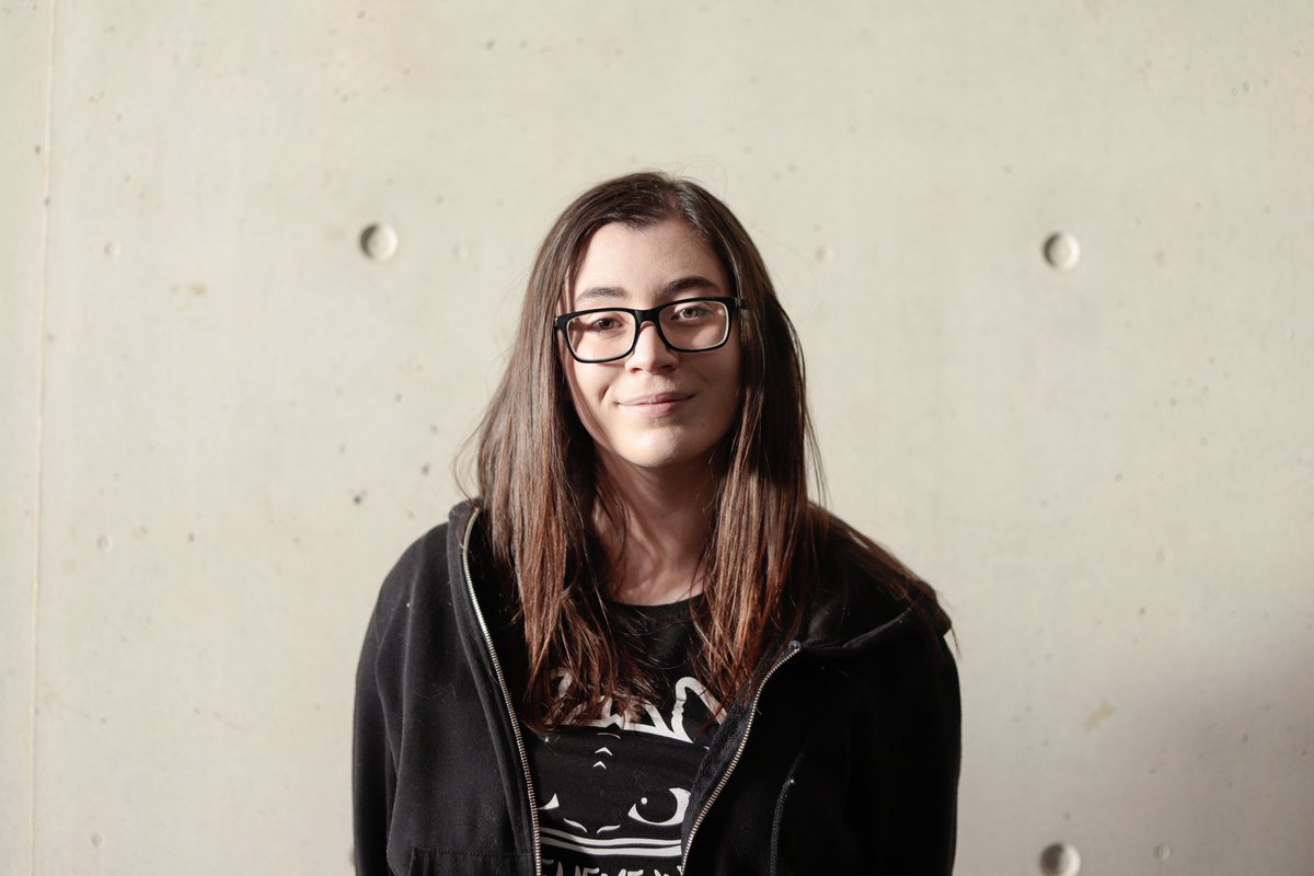 OnscreenT's tweet photo. Os presentamos a nuestra penúltima integrante:

Amaia Legarreta es la editora de @onscreentfg. Aunque en la preproducción no tenga mucho que hacer, mira vídeotutoriales en sus ratos libres para renderizar rápidamente tu corazón.

Muchas gracias a todos 💕 https://t.co/fkOchApZEV