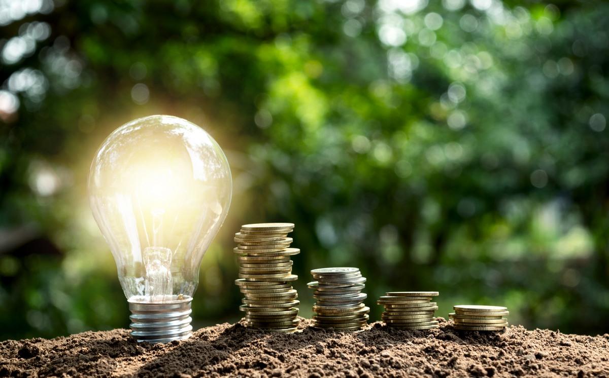 ElectroAnton's tweet photo. En los tiempos que corren, minimizar gastos es una prioridad. Pregúntanos sin compromiso cómo puedes ahorrar en tu factura de luz 🧐 https://t.co/19hpNGGyki