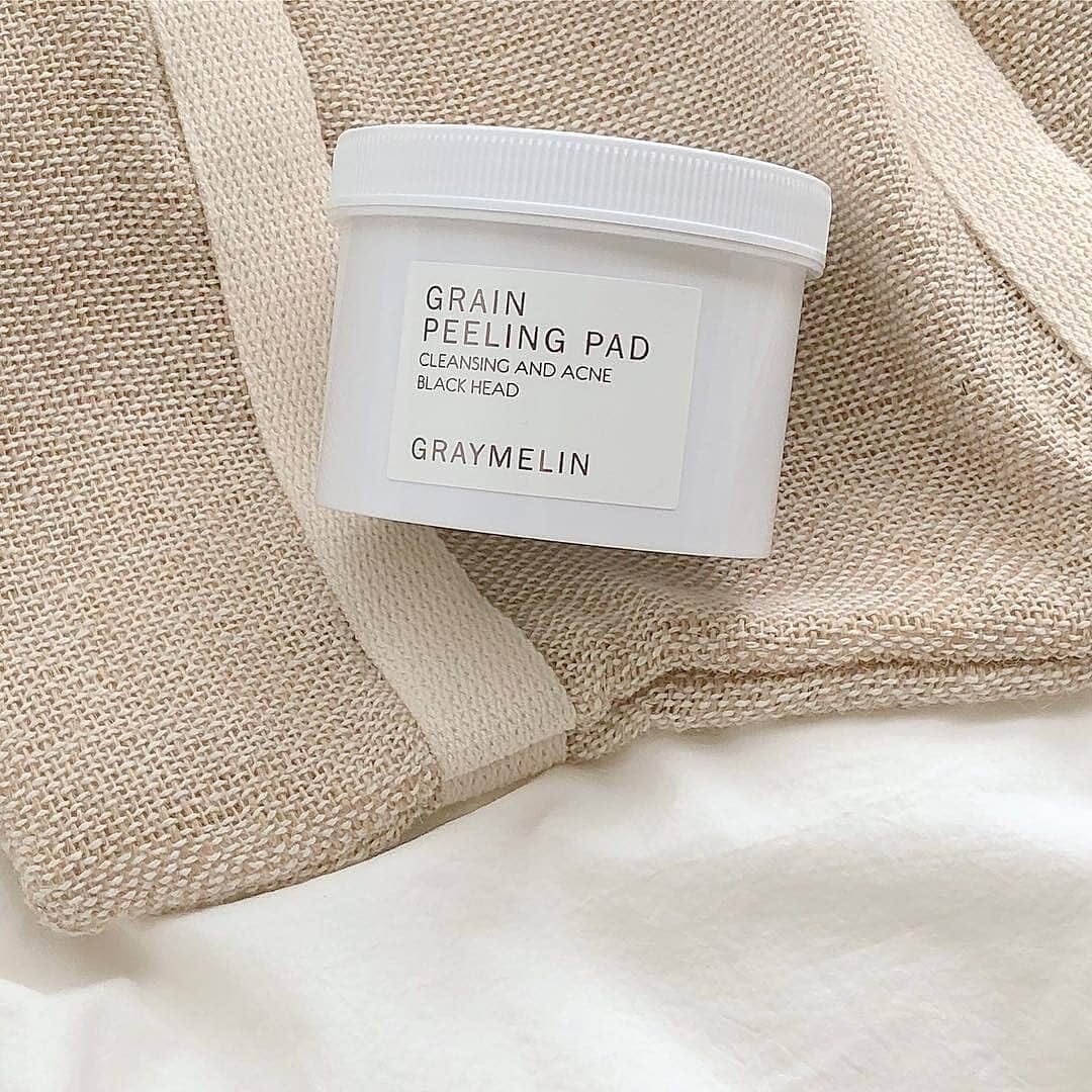 numjshop's tweet photo. ꒰ #พร้อมส่ง ꒱ ♡graymelin grain peeling pad โทนเนอร์แผ่น ช่วยขจัดเซลล์ผิวที่ตายแล้ว ลดสิวอุดตันและสิวหัวดำ

⑅ 390฿  70แผ่น ⑅

#สกินแคร์รักษาสิว #สกินแคร์เกาหลี #graymelin https://t.co/TA4fsg5mLM