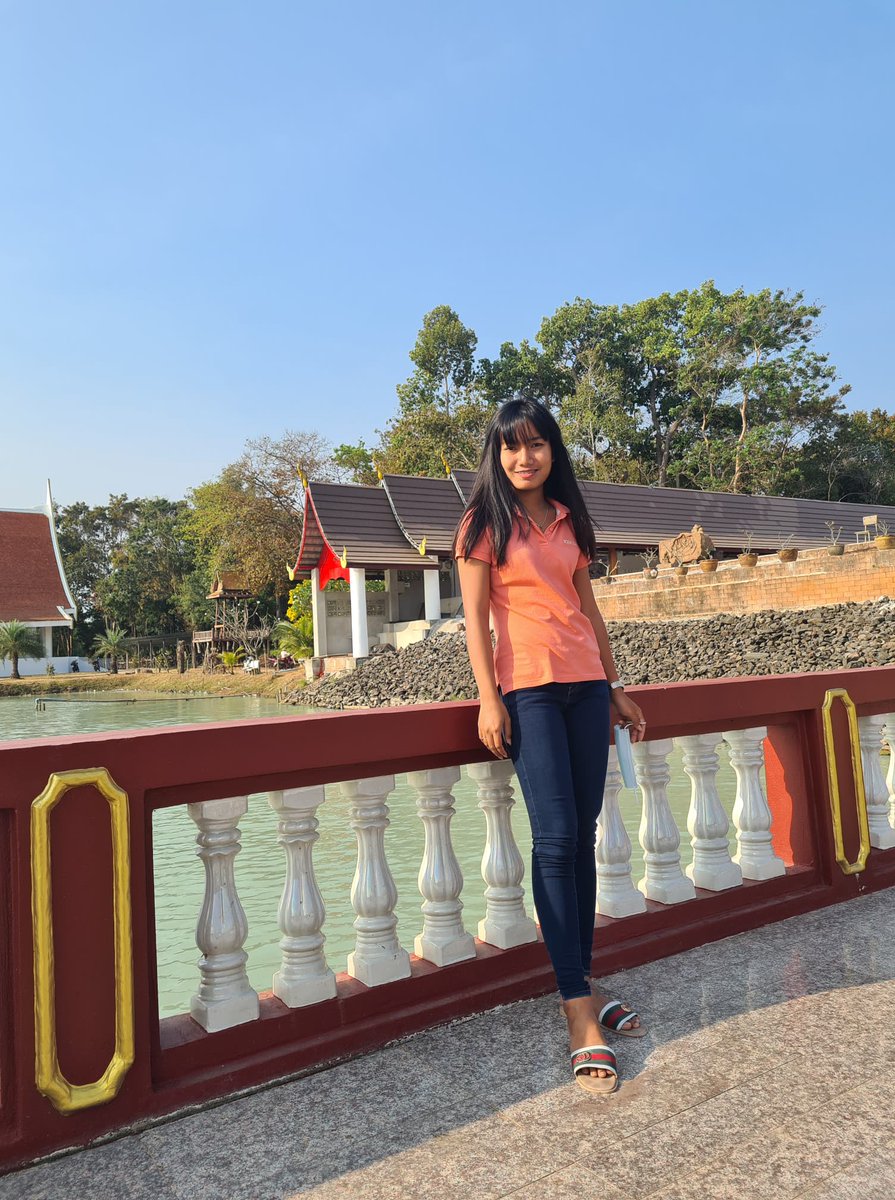 studentthaigirl's tweet photo. go temple today before start work in office
https://t.co/uVoKcDRTIF
#asiangirl #thaigirl #asianstudent #cam4model #onlyfansasian https://t.co/VhU3QAOw6j