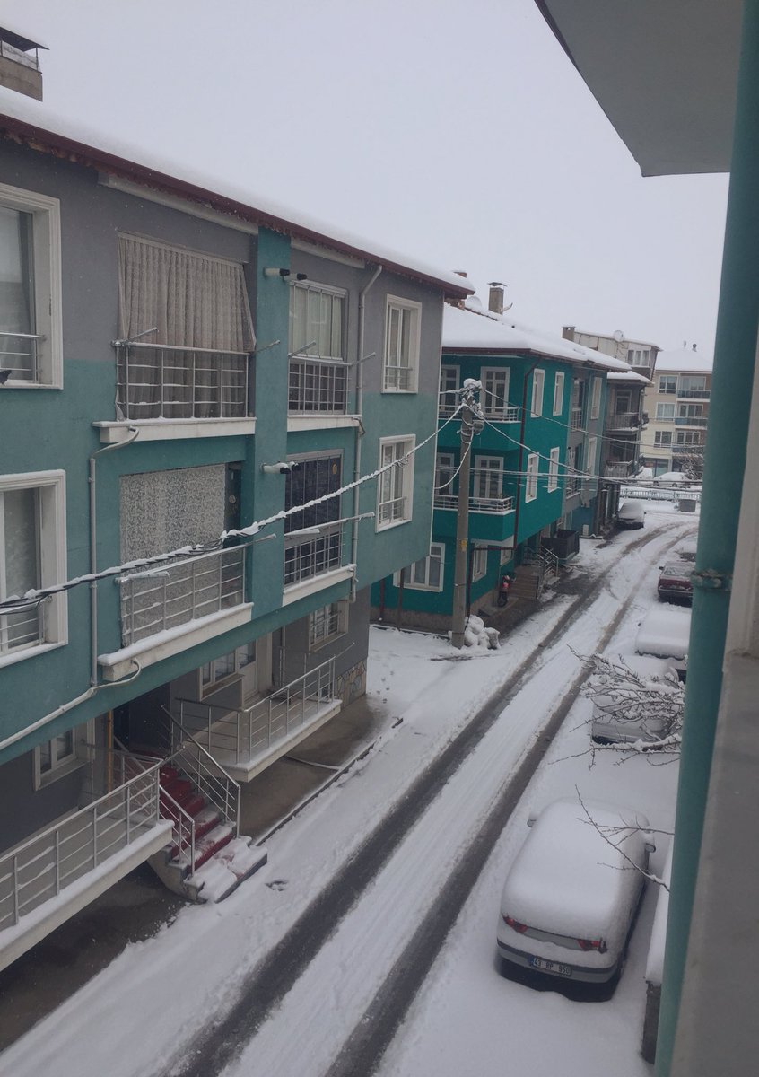 GulsummB's tweet photo. Pamuksu bir sabah ❄️ #morning https://t.co/3D049EPvv0