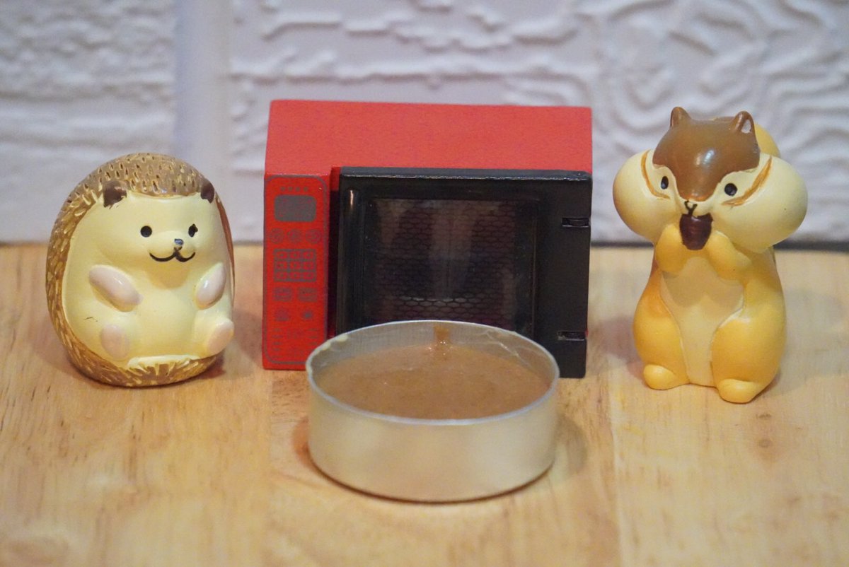 minifoodlibrary's tweet photo. I made Chocolate Cake for the animals!🐿🦔
Do you like it??😋🍫❤️ https://t.co/oao0vCgg8r
