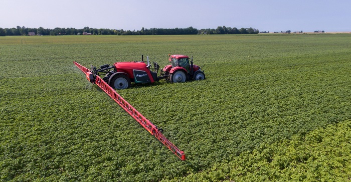 aafmagazine's tweet image. Advanced crop protection from @KvernelandGroup  The Kverneland machinery range is set to grow with a full range of mounted and trailed sprayers being rolled out through the dealer network.
aafarmer.co.uk/news/advanced-… 
#farmsprayers