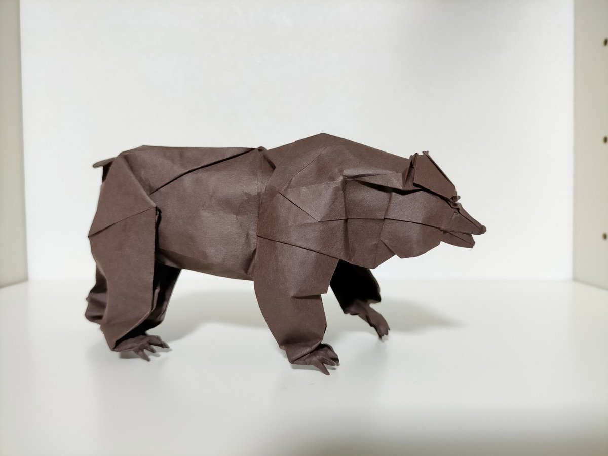 ろきし 折り紙 ヒグマ Brown Bear 35cmビオトープ リアルなクマの折り紙ってあんまりないなーと思って 折ってみた 折り紙作品