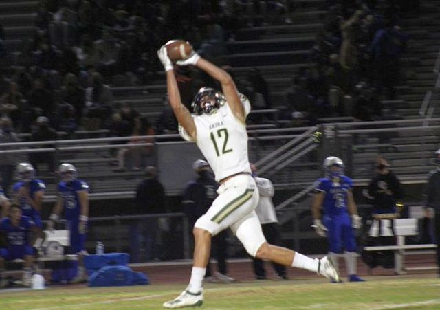 Recruiting Page updated at arizonavarsity.rivals.com/news/gridiron-… with 8 commitments and 6 players offered on a busy Wednesday as we are just one week from National Signing Day.