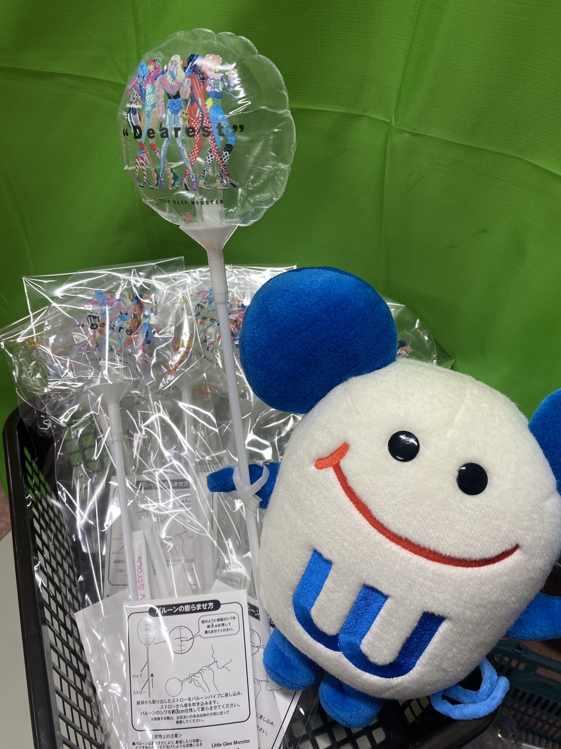 We プレ リトグリ コーレスバルーンは ちょっと頑張って膨らましてくださいね お餅のゆっくりと じわじわと また必ず 入場前に膨らむか確認をお願いします 公演中は やさしく振って使ってくださいね Byプレちゅー リトグリdearest T