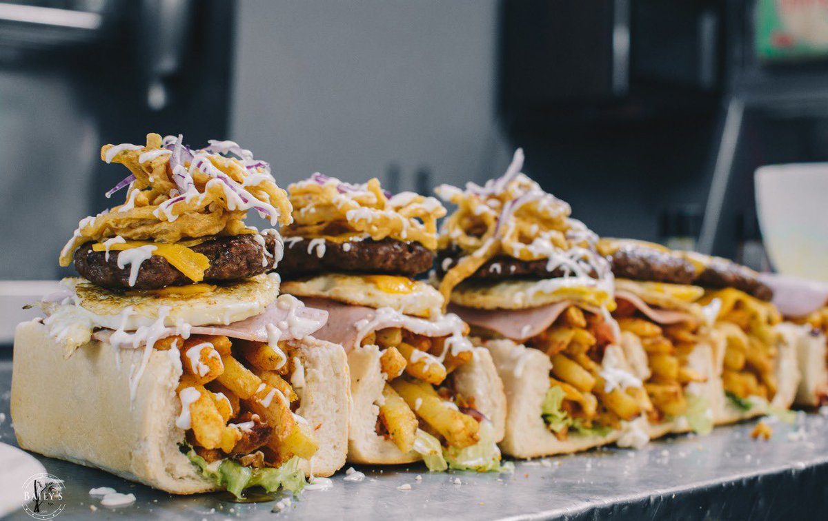 feziledhlamini_'s tweet photo. Which meal would you devour without fail? https://t.co/6JuNDMqWBt