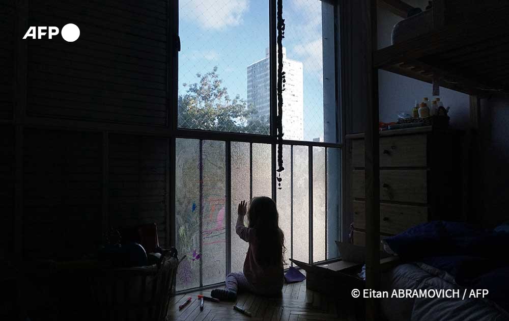 🏆 #POYLatam2021 📷 
Eitan Abramovich awarded 2nd Photo Prize, in the ‘Pandemic in Latin America’ category 
👍 <a href="/chatoeitan/">eitan abramovich</a> <a href="/AFPphoto/">AFP Photo</a> 👏

 👉 u.afp.com/UisT