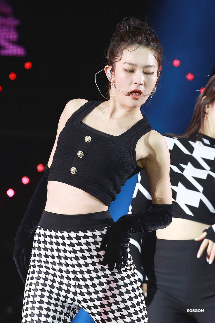 seulgi from red velvet in crop tops — a thread