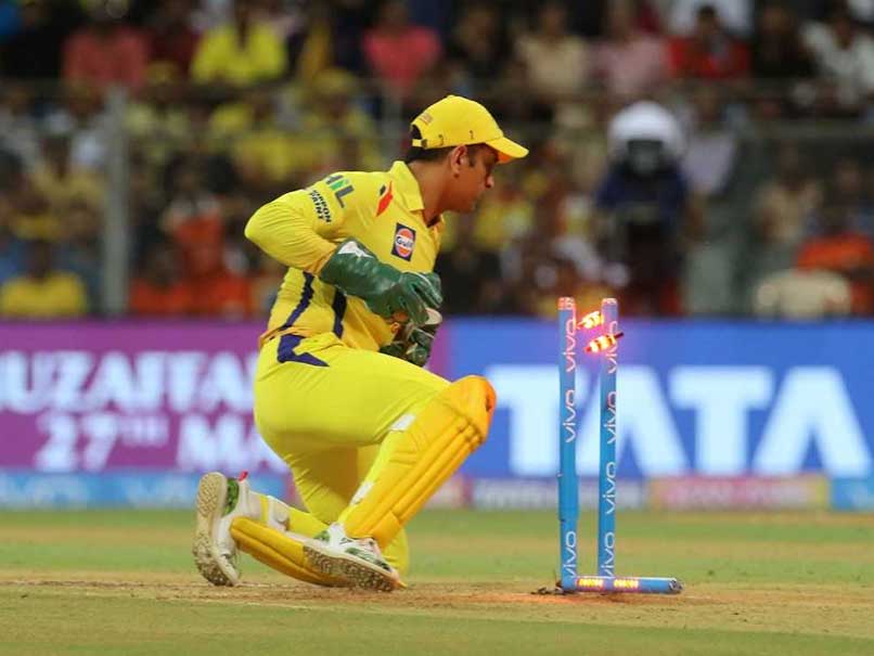  Age is just a number and it can't affect your popularity proved by Captain Cool Mahendra Singh Dhoni and The Great Ashish Nehra