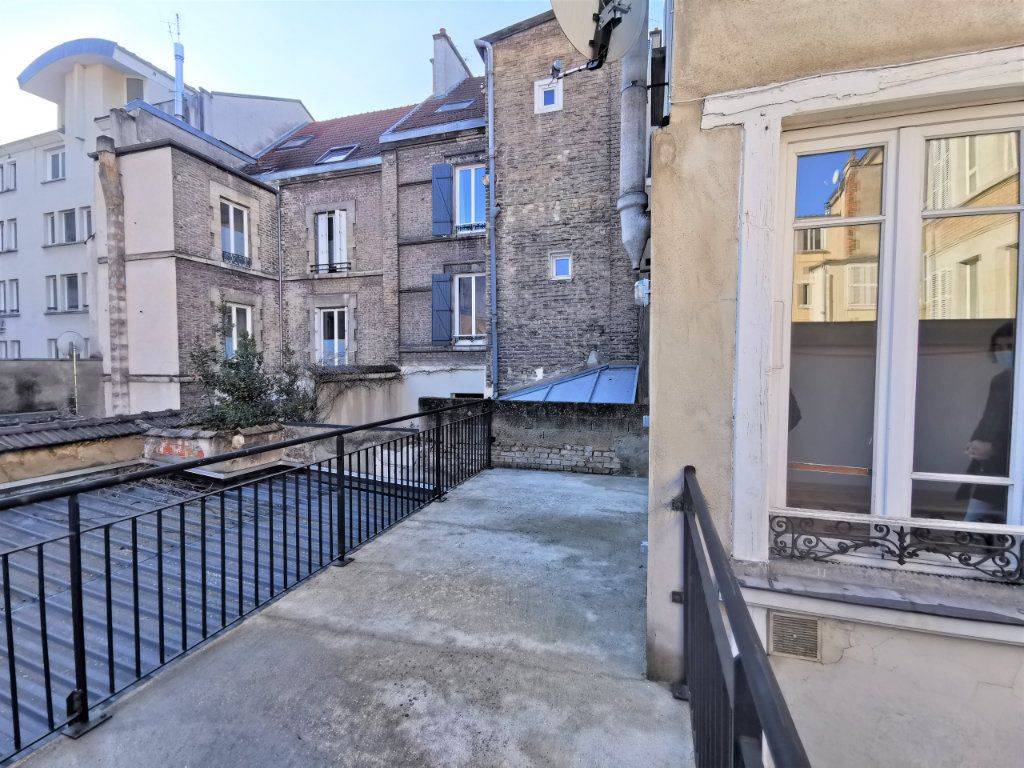 orpireims's tweet photo. REIMS HYPERCENTRE En plein coeur de l'hyper centre de Reims, appartement T3 se composant d'une entrée, séjour avec cuisine ouverte aménagée, 2 chambres, salle de bains, WC séparés. Une grande terrasse de 16m2, très calme entièrement sur cour !
🔍 https://t.co/MUmsS5OmLK https://t.co/w2vcqIJheF