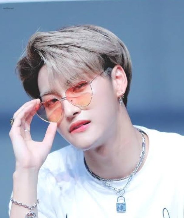 Park seonghwa biting his lips~~~~~°°°°°°°°°A thread °°°°°°°°°°°