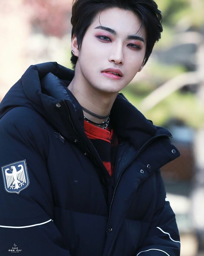 Park seonghwa biting his lips~~~~~°°°°°°°°°A thread °°°°°°°°°°°