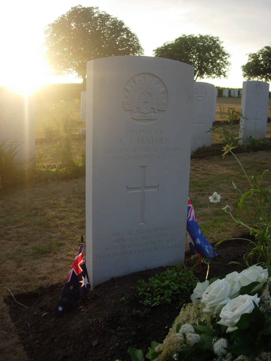 10) Alan’s family has seen his name as one of the ‘Missing' on the Menin Gate and were now able to attend his funeral – over 90 years after his death. We offered them the chance to see photos of the fieldwork – bones and all – and this they chose to do, in private.  #digideath