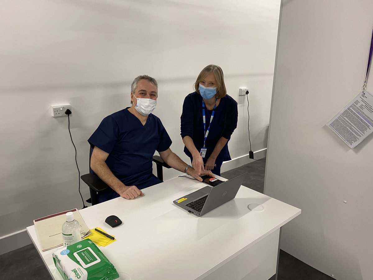 Great to see <a href="/juliacurtis33/">Julia Curtis</a> teaching the venerable <a href="/EoE_PGD/">Bill Irish</a> competencies on the computer system <a href="/MRadford_HEECN/">Prof Mark Radford CBE PhD RN</a> <a href="/NavinaEvans/">Dr Navina Evans</a> <a href="/NHSHEE_SEast/">NHSE Workforce, Training and Education – SE</a> <a href="/ccs_nhst/">CCS NHST</a> #COVIDVaccination