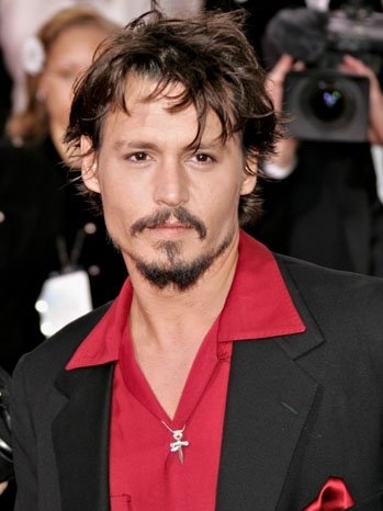 Johnny Depp as Cupcakes. A Thread :