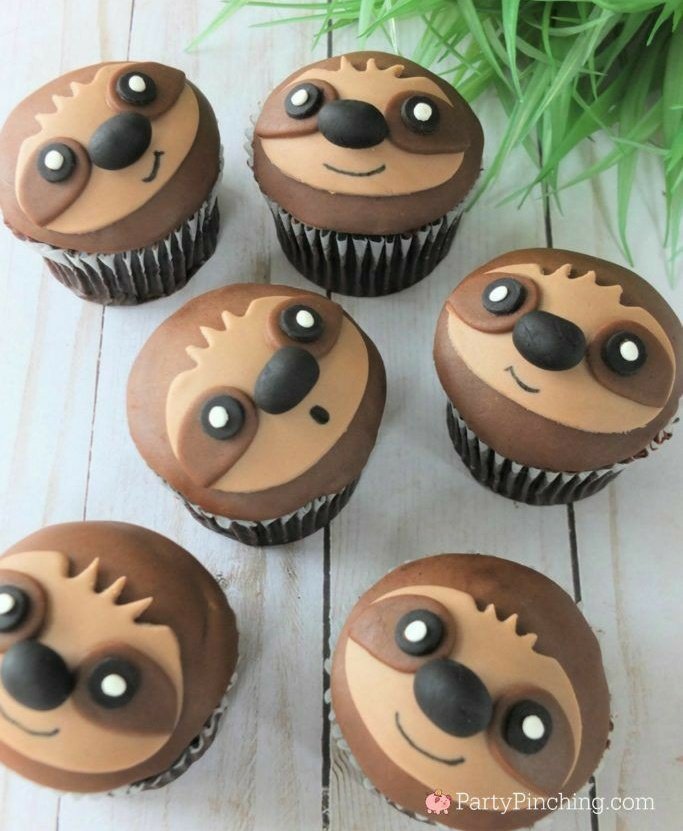 Johnny Depp as Cupcakes. A Thread :