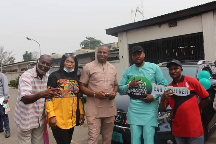 RiriCoach's tweet photo. To accomplish great things, you must dream as well as act.
Congratulations to our latest car achiever Prince Somtochukwu Efuneshi (GE/MC) on his second car.
#EconomyDriver2.0
#AIMGlobalPOWER https://t.co/b2y9hpCF7N