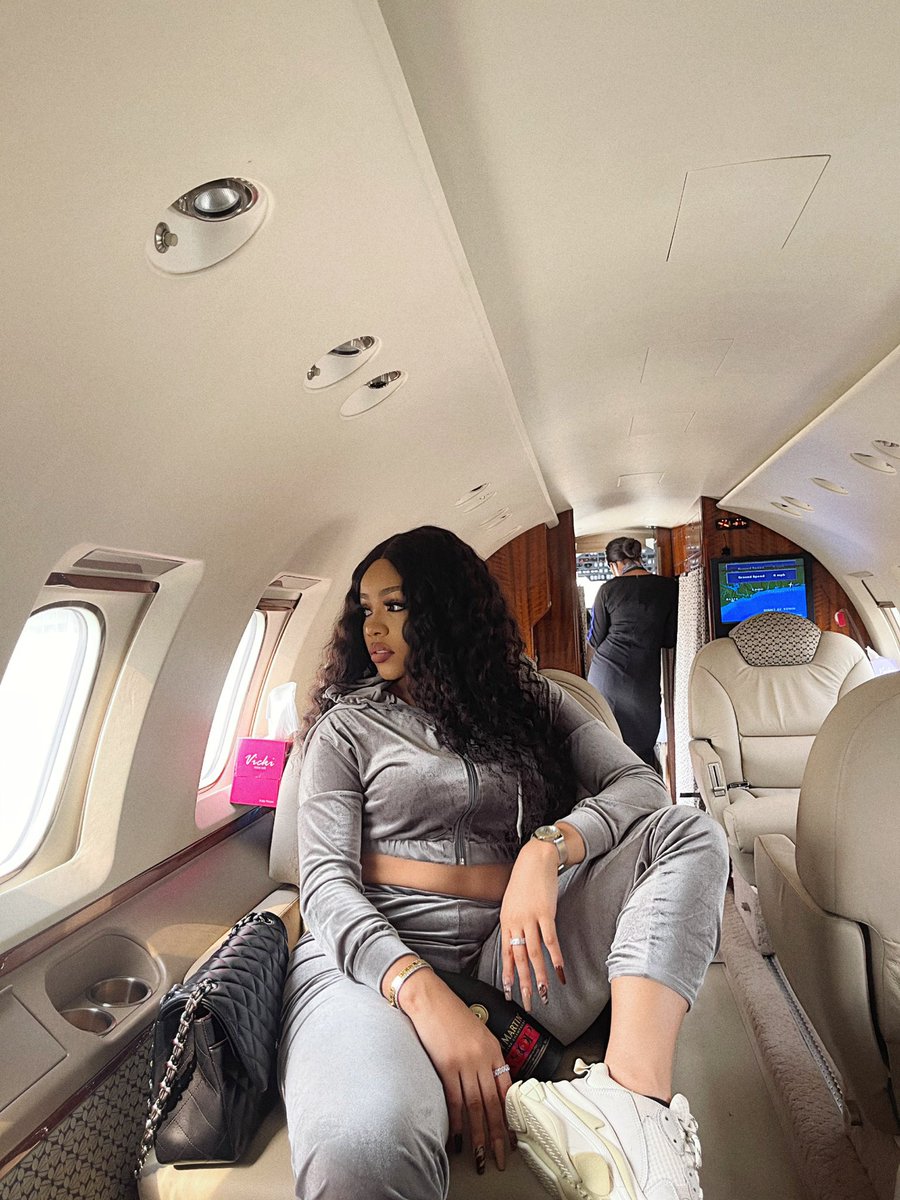 It’s flight time baby ✈️ .. 🇬🇭 see you soon ❤️

#GhanaWelcomesNengi