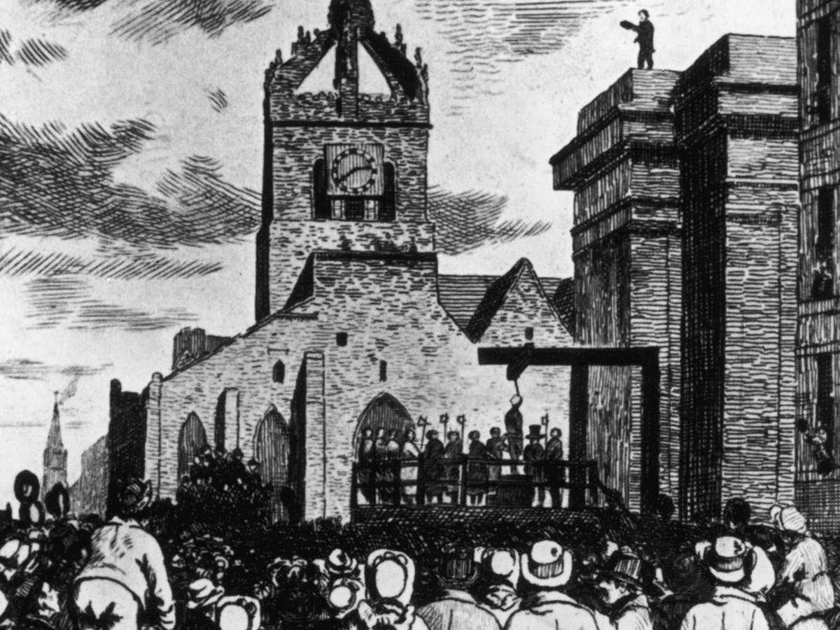  #OTD in 1829, William Burke was hanged. Along with William Hare, he had murdered at least 16 people to sell to the anatomists. The Murder Act of 1751 meant that, as further punishment, the judge could also have his body anatomised - which is exactly what happened.
